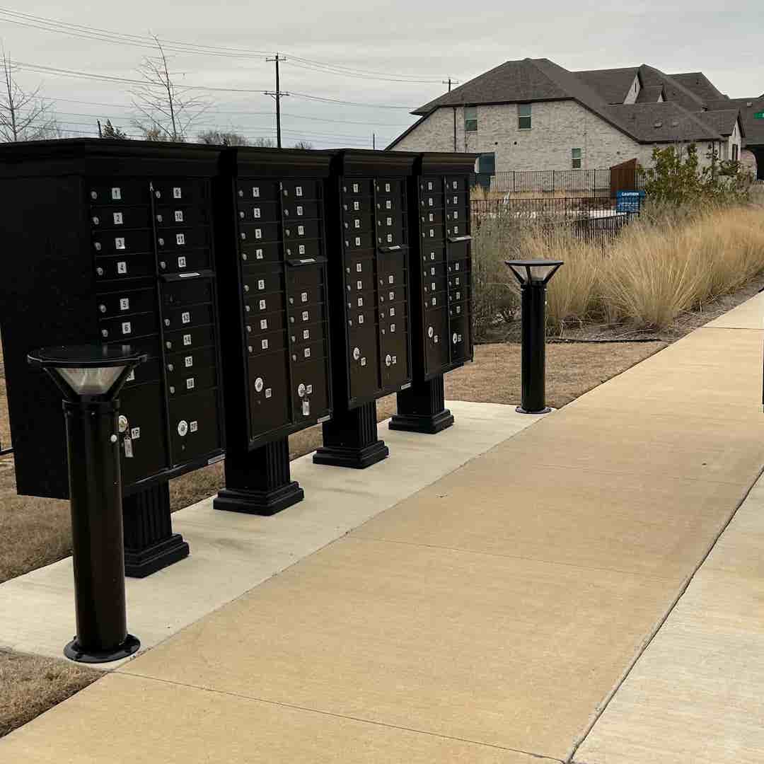 SOLAR BOLLARD, Residential Walkway